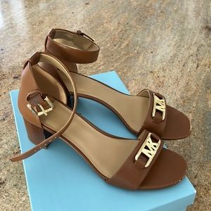 Micheal kors sandals